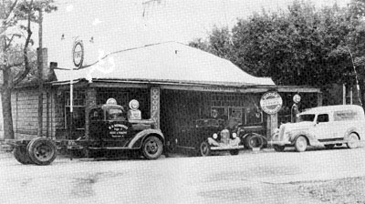Pandora Garage in 1938